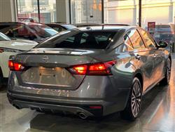 نيسان ألتيما